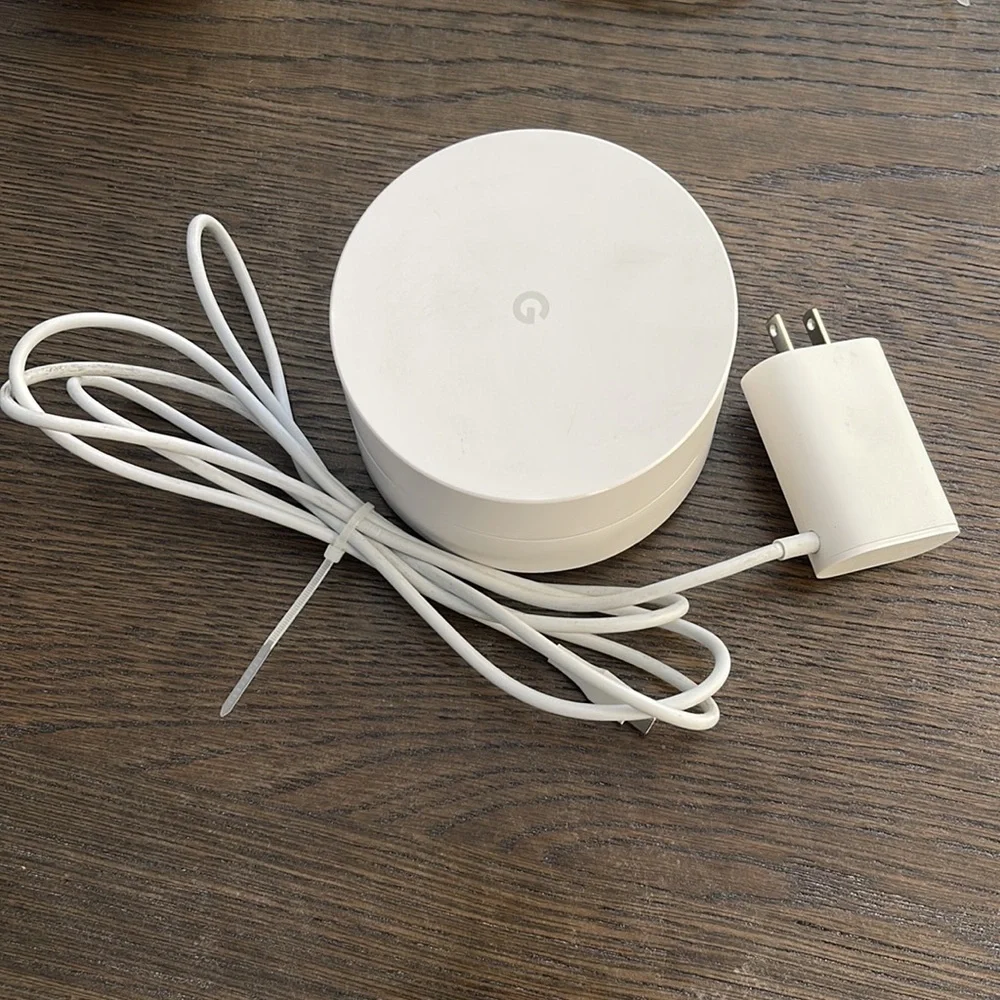 Google Wifi Mesh Router System 4-pack - Picture 2 of 2